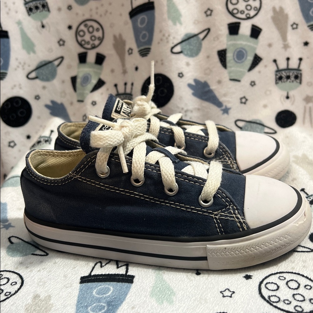 Converse Chuck Taylor Sneakers Navy Low Top Toddler size 10